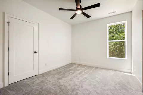 Bedroom - 8913 Anew Rd, Rogers, AR 72756 photo 5 of 8
