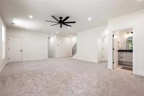 Living - 8913 Anew Rd, Rogers, AR 72756 photo 4 of 4