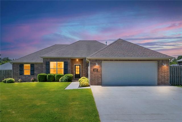 427 La Riata St, Farmington, AR 72730