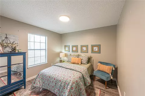 Bedroom - 1211 Walnut Pl, Elkins, AR 72727 photo 3 of 6