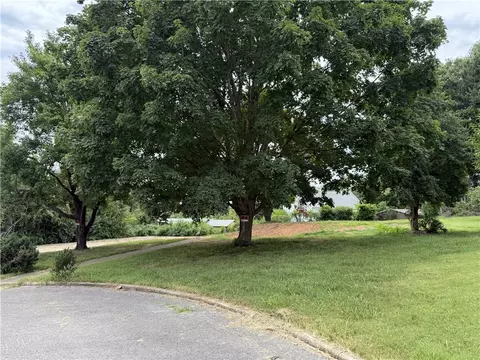 8 Ocoee Cv, Harrison, AR 72601