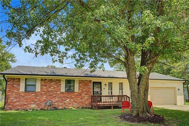 706 Lake Sequoyah Dr, Fayetteville, AR 72701