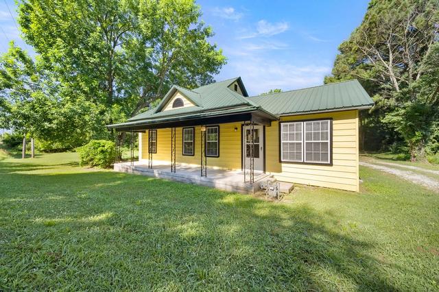 149 S Center St, Elkins, AR 72727