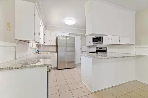 Kitchen - 2415 64th St, Fort Smith, AR 72903 photo 2 of 5