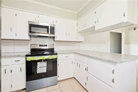 Kitchen - 2415 64th St, Fort Smith, AR 72903 photo 5 of 5