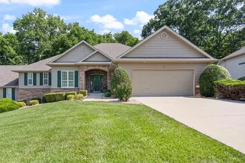 7 Highland Pkwy, Bella Vista, AR 72715