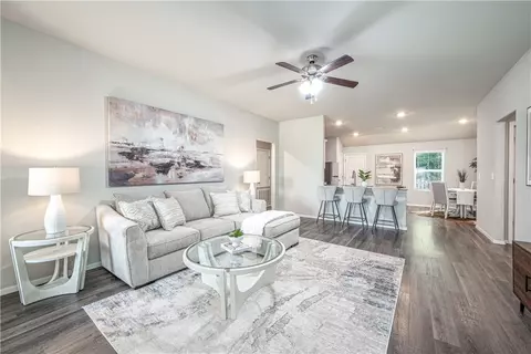 6801 SW Chestnut Hill Rd, Bentonville, AR 72713