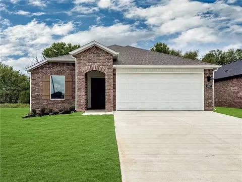4526 Camella St, Springdale, AR 72764