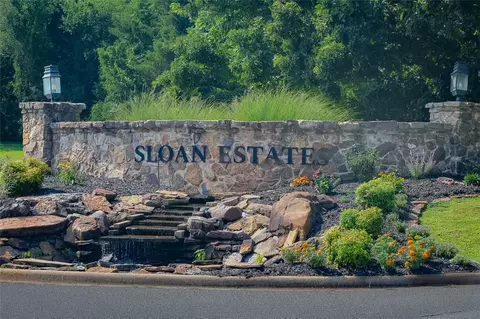 3195 N Blue Star Dr, Fayetteville, AR 72703