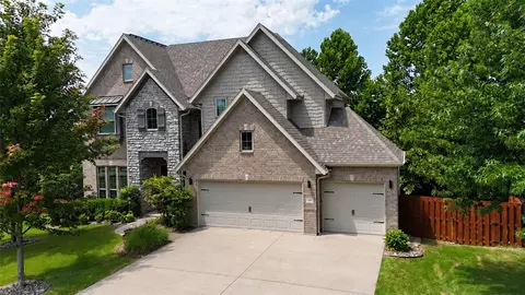 3195 N Blue Star Dr, Fayetteville, AR 72703