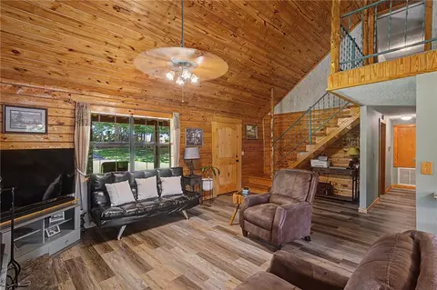 Living - 21019 Carter Rd, West Fork, AR 72774 photo 2 of 2