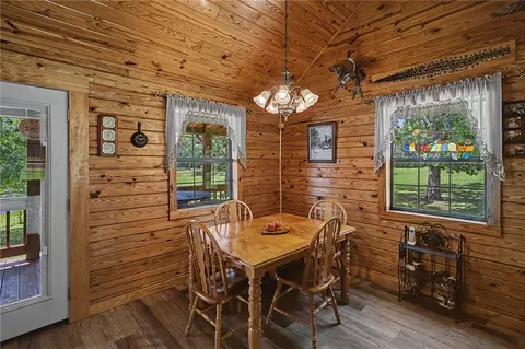 Dining - 21019 Carter Rd, West Fork, AR 72774 photo 2 of 2