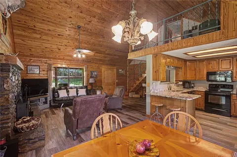Dining - 21019 Carter Rd, West Fork, AR 72774 photo 1 of 2