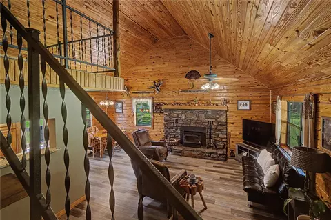 Living - 21019 Carter Rd, West Fork, AR 72774 photo 1 of 2