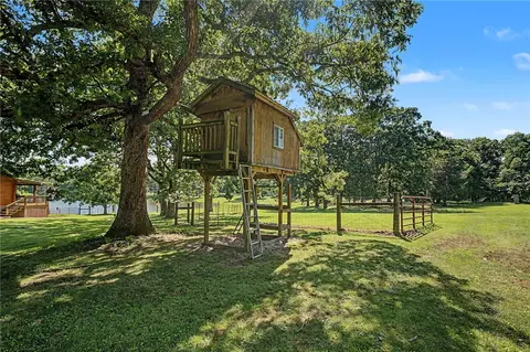 Exterior - 21019 Carter Rd, West Fork, AR 72774 photo 7 of 12