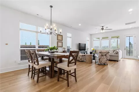 Dining - 450 Fox Trl, Springdale, AR 72762 photo 1 of 1
