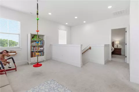 Entry Way - 450 Fox Trl, Springdale, AR 72762 photo 2 of 3