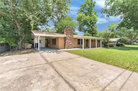 302 E Center St, Prairie Grove, AR 72753
