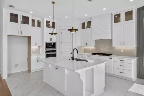 Kitchen - 331 Hedge Dr, Centerton, AR 72719 photo 1 of 1