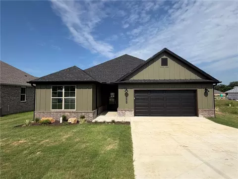 2302 Cassidy Ct, Siloam Springs, AR 72761