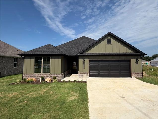 2302 Cassidy Ct, Siloam Springs, AR 72761