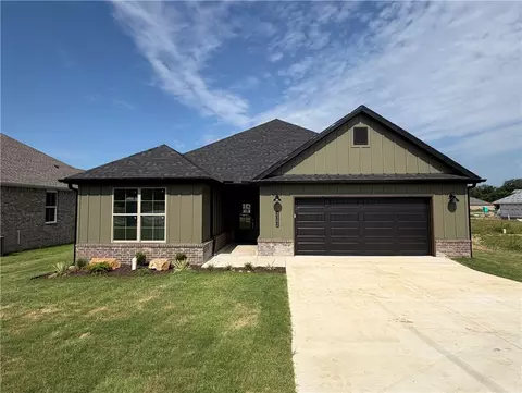 2302 Cassidy Ct, Siloam Springs, AR 72761