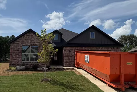 2310 N Lexington St, Siloam Springs, AR 72761