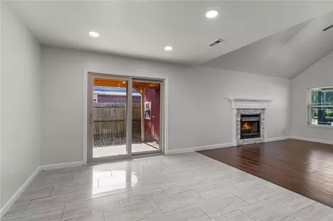 Living - 207 E Post Rd, Rogers, AR 72758 photo 5 of 5