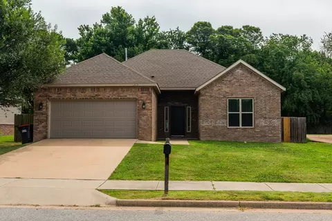 3175 Chelsey Ln, Springdale, AR 72764