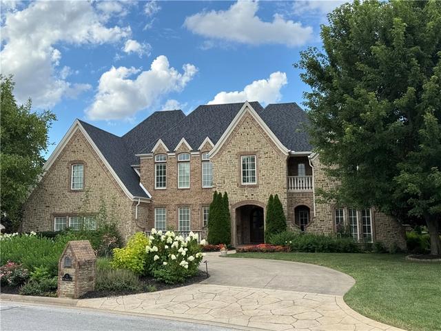 3 W Newhaven Ln, Rogers, AR 72758