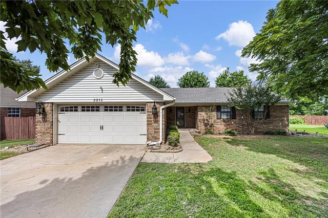 3215 Huntington Cv, Russellville, AR 72802