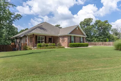 1 Embleton Dr, Bella Vista, AR 72714