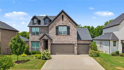 5102 SW Stanford Ct, Bentonville, AR 72713