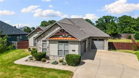 3760 Bitterroot St, Bentonville, AR 72712
