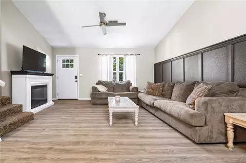 Living - 3611 Shields Dr, Harrison, AR 72601 photo 1 of 1