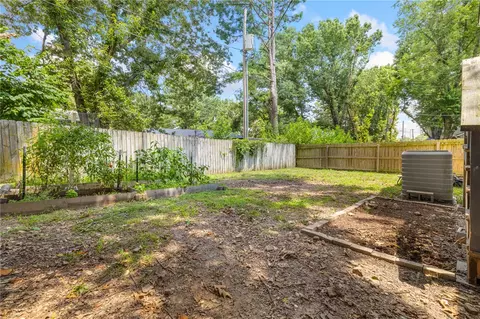 Exterior - 3611 Shields Dr, Harrison, AR 72601 photo 3 of 4