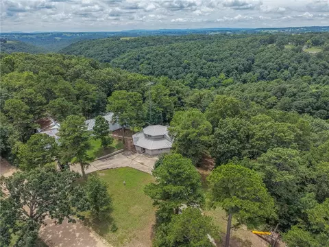 10207 Rainbow Ridge Rd, Omaha, AR 72662