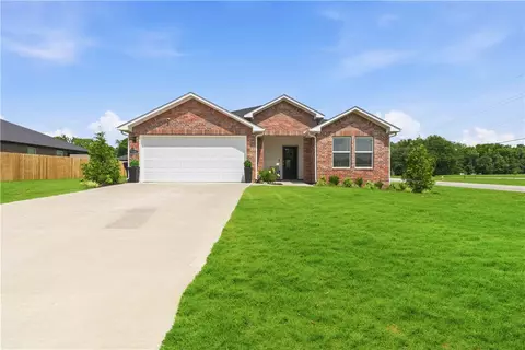 3101 N Rooster St, Siloam Springs, AR 72761