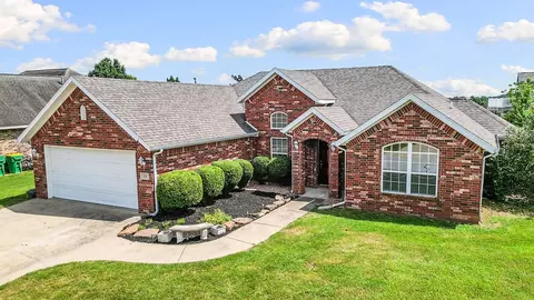 410 Coopers Farm Rd, Centerton, AR 72719