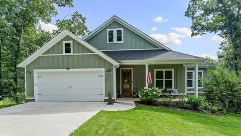 49 Argyll Dr, Bella Vista, AR 72715
