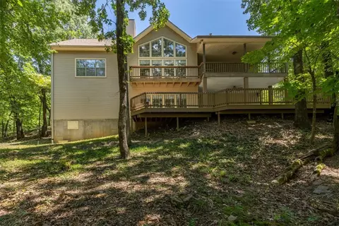 1700 N Applebury Dr, Fayetteville, AR 72701
