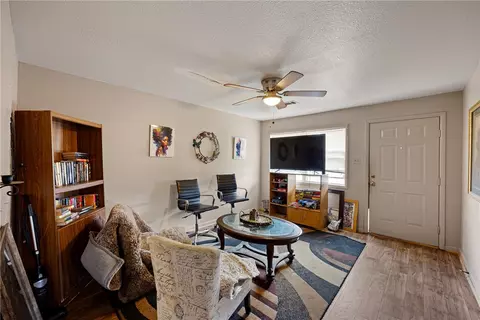 Living - 820 822 Pine St, Conway, AR 72032 photo 4 of 4