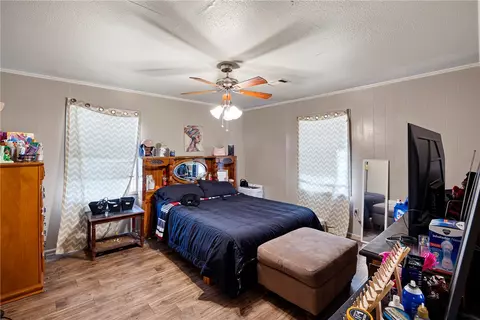 Bedroom - 820 822 Pine St, Conway, AR 72032 photo 3 of 3