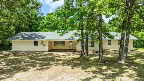 701 Spears Dr, Siloam Springs, AR 72761
