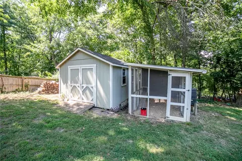 Exterior - 809 Summit Loop, Rogers, AR 72756 photo 9 of 13