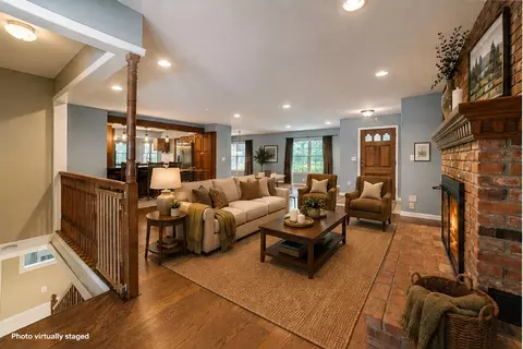 Living - 809 Summit Loop, Rogers, AR 72756 photo 1 of 5
