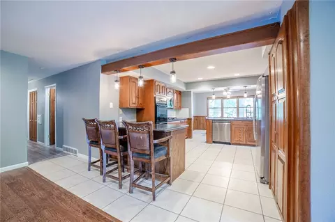 Kitchen - 809 Summit Loop, Rogers, AR 72756 photo 1 of 4