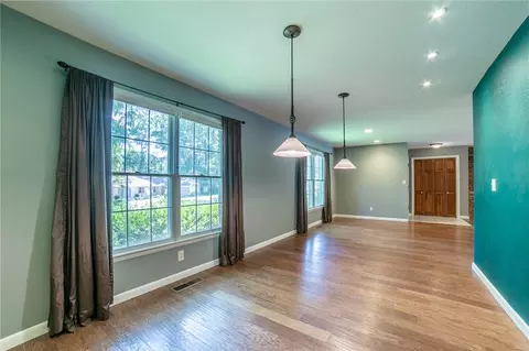 Living - 809 Summit Loop, Rogers, AR 72756 photo 6 of 8