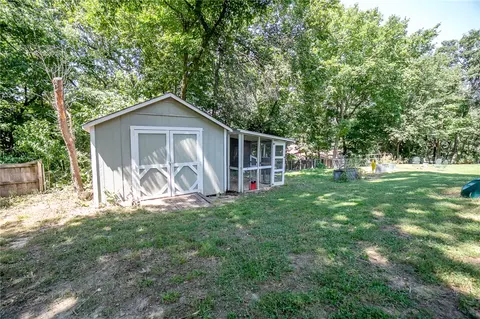 Exterior - 809 Summit Loop, Rogers, AR 72756 photo 6 of 15