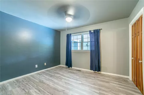 Bedroom - 809 Summit Loop, Rogers, AR 72756 photo 4 of 6